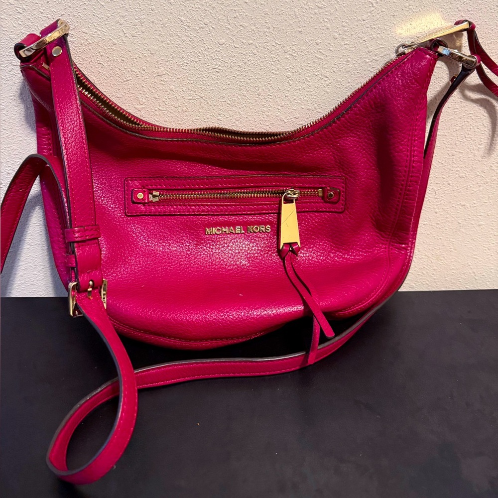 Michael Kors Pink Leather Shoulder Bag